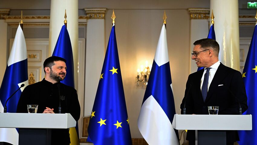 Alexander Stubb ja Volodymyr Zelenskyi tiedotustilaisuudessa Presidentinlinnassa 19.3.2025
