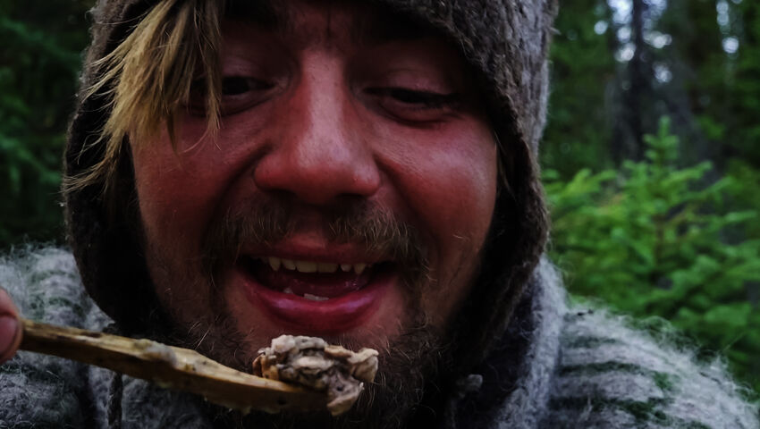 Jens erämaaseikkailulla