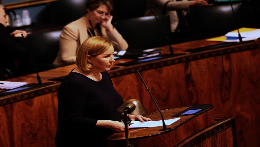 Eduskunnan täysistunto 27.5.2025
