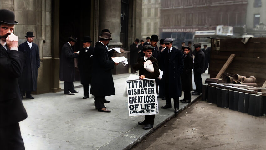 Historia: Titanic väreissä