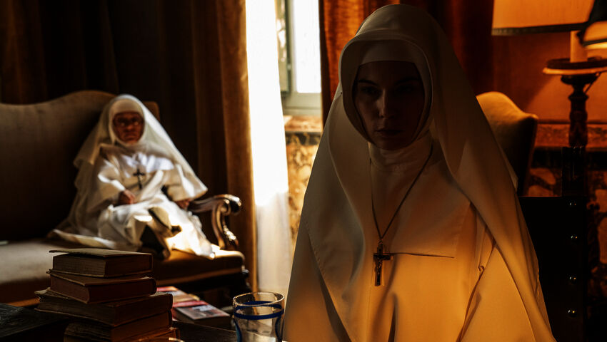 The New Pope - uusi paavi (12)