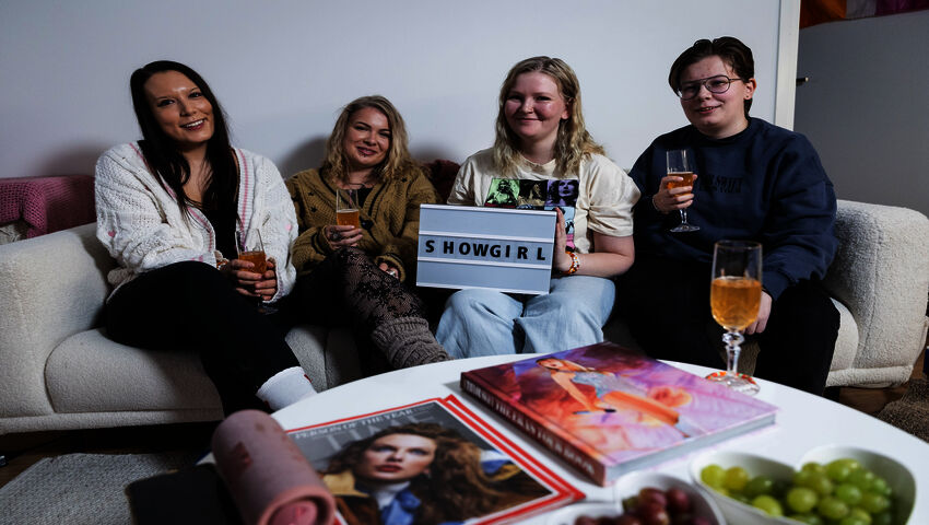 Taylor Swift -fanit liikuttuivat kuunnellessaan artistin uutta albumia