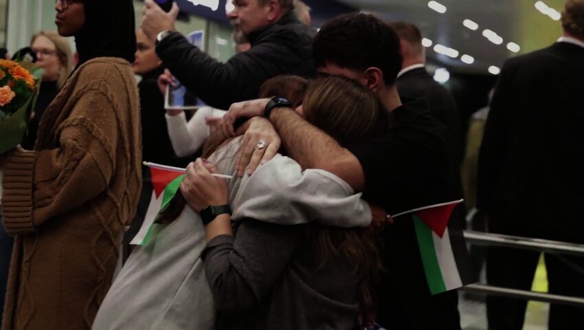 Gazaan pyrkineet suomalaisaktivistit saapuivat Helsinki-Vantaalle