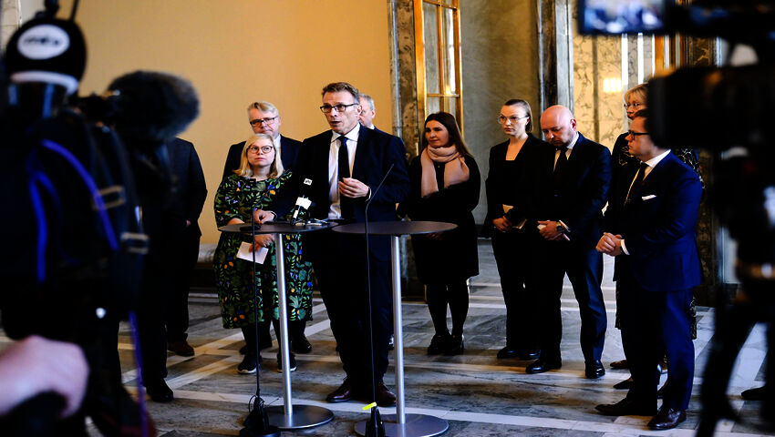 Eduskuntapuolueet päättivät neuvottelunsa velkajarrusta