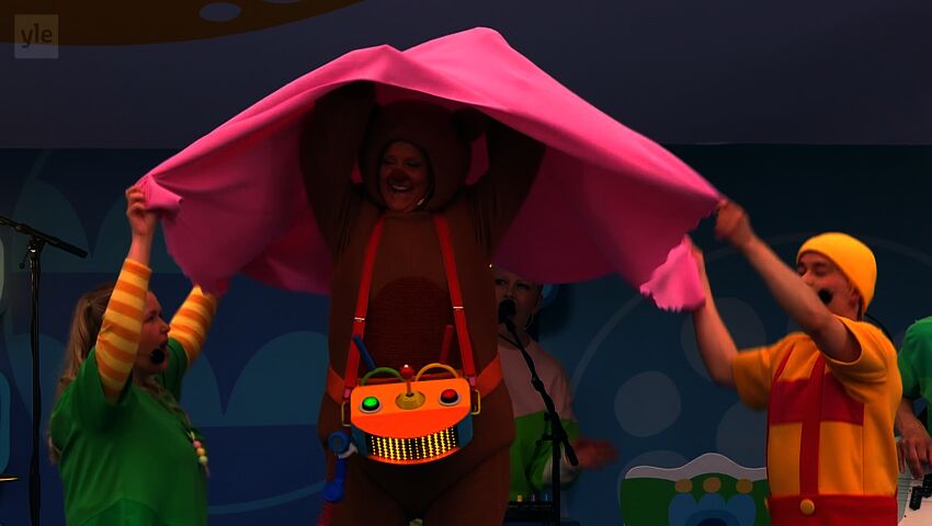 Leikitään Pikku Kakkosta