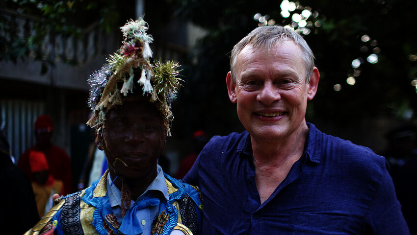 Martin Clunes saarimatkoilla