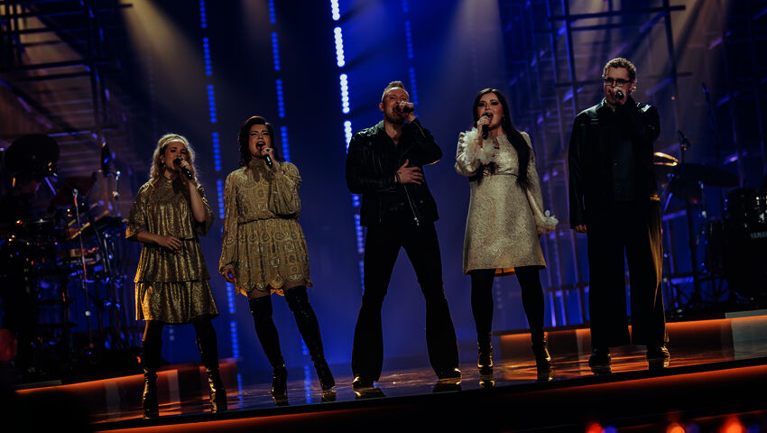 Elämäni Biisin tähtisolistit - Golden (elokuvasta K-popparit demonien jäljillä)