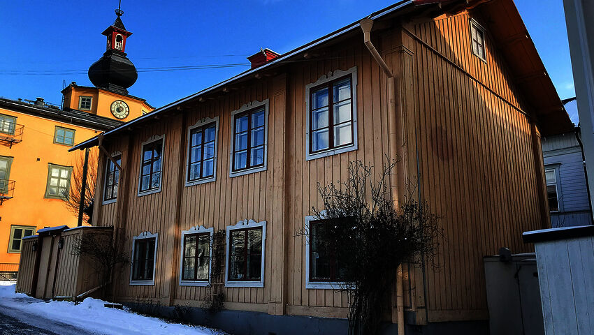 Talot huokuvat historiaa