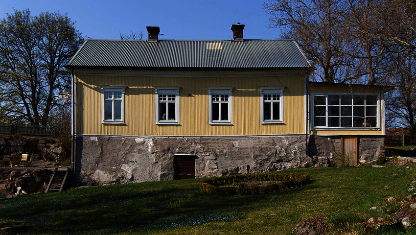 Talot huokuvat historiaa