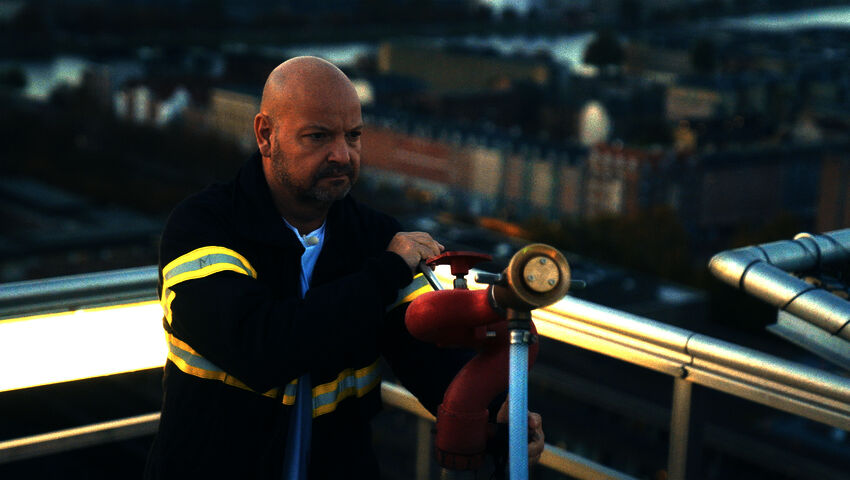 Hyvissä käsissä (12)