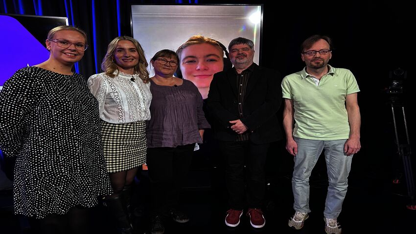 Nu presenteras vinnaren av Svenska Yles litteraturpris 2025