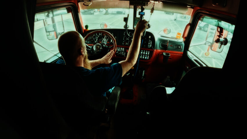 Rahdinmetsästäjät