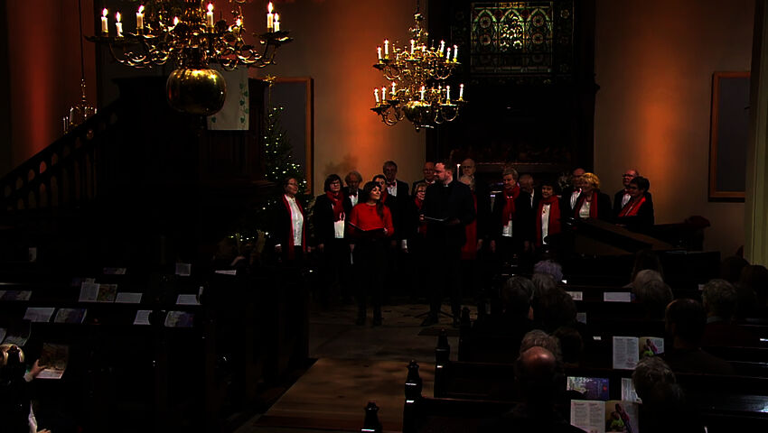 Jumalanpalvelus: Kauneimmat joululaulut Vantaan Pyhän Laurin kirkossa