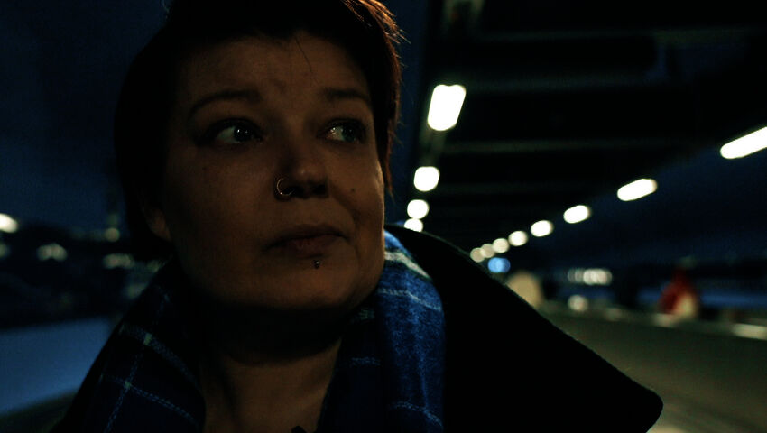 Äidit väkivallan varjossa (12)