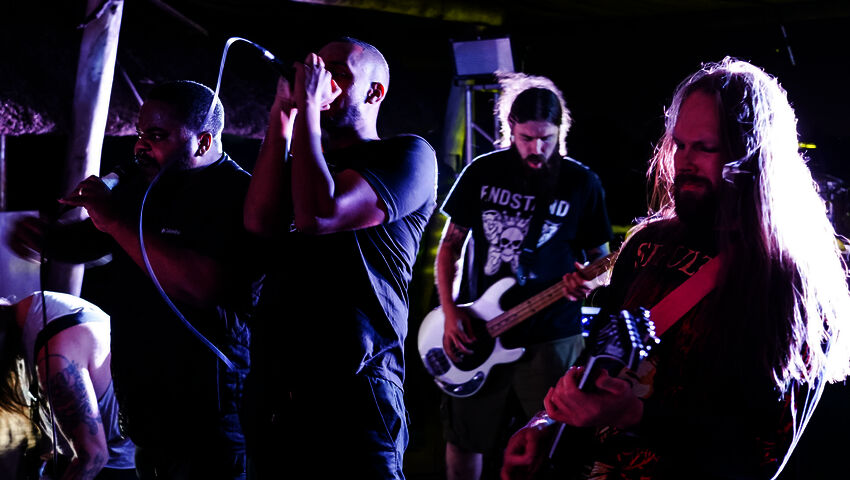 Lähiöbotox: African Metal Tour