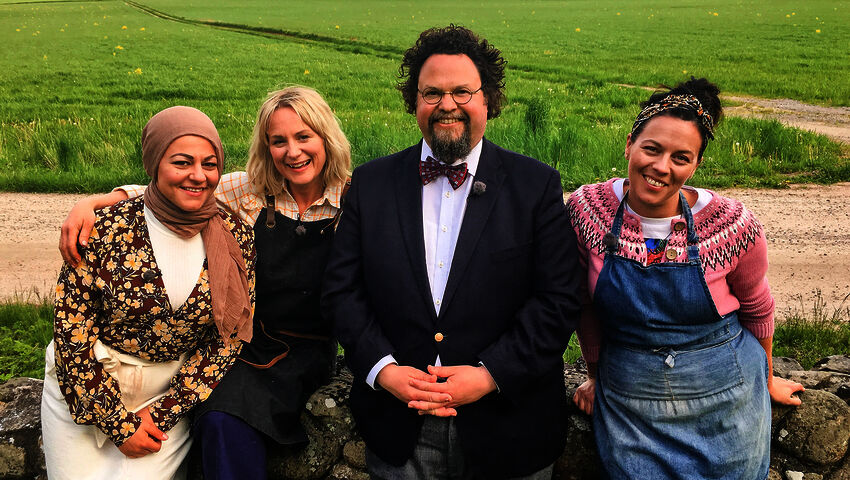 Timjamia, kukkoa ja torttuja