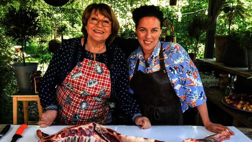 Timjamia, kukkoa ja torttuja