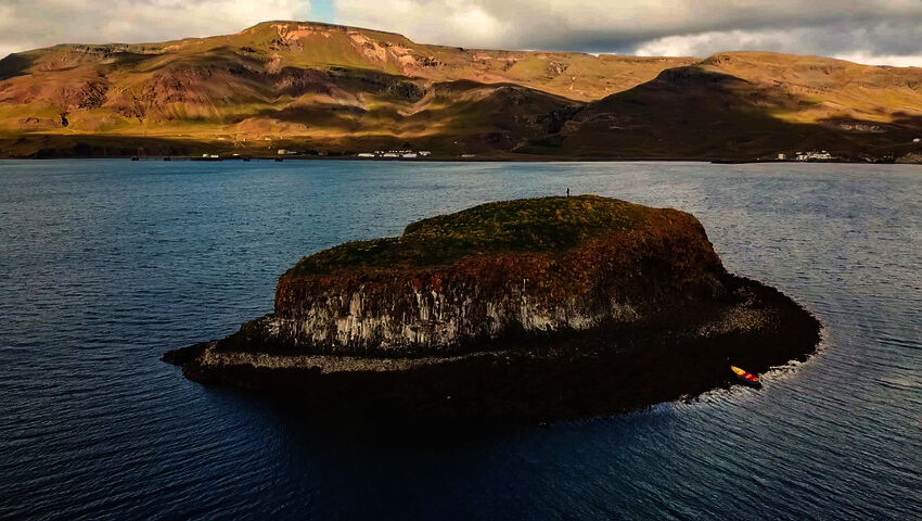 Islanti saagojen valossa