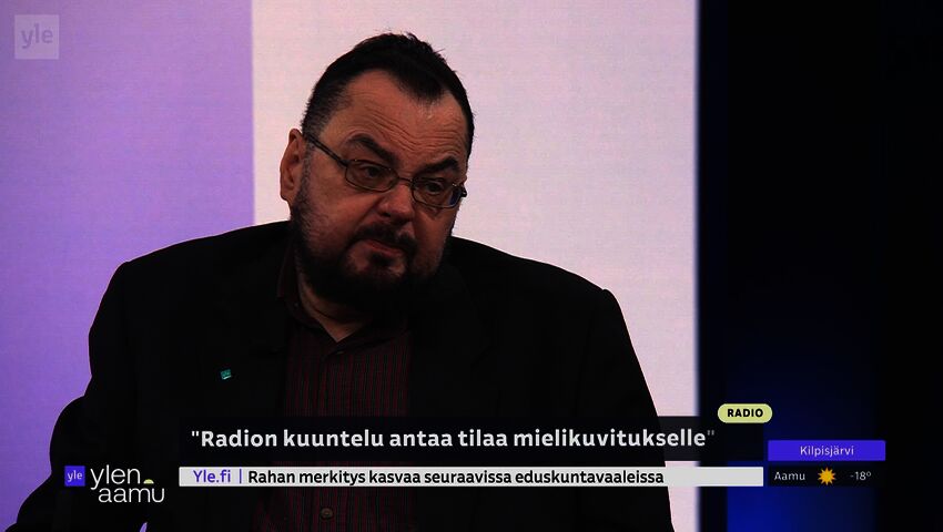 Kuuluttaja Jari Aula