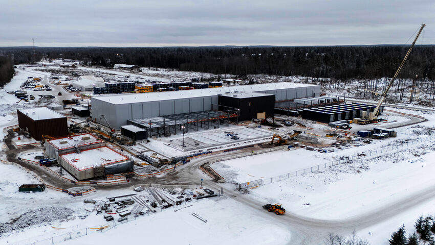 Datakeskukset tekevät pitkiä sähkönostosopimuksia ohi sähköpörssin