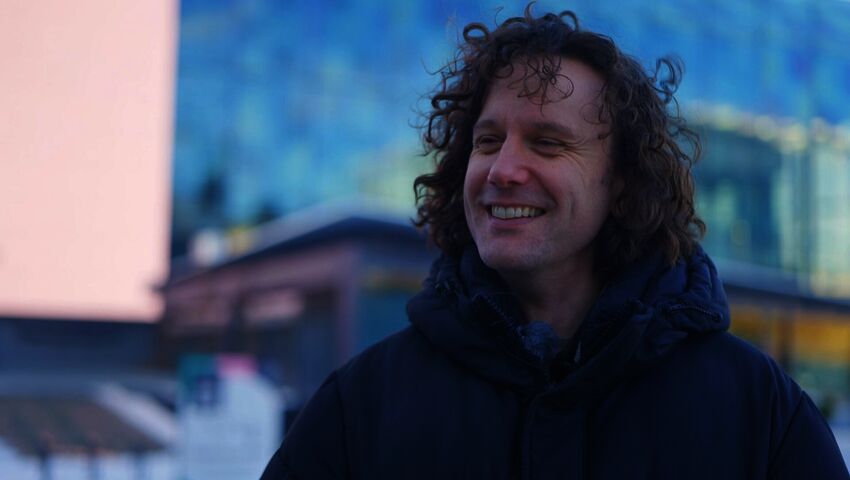 Haastattelussa Nicholas Collon