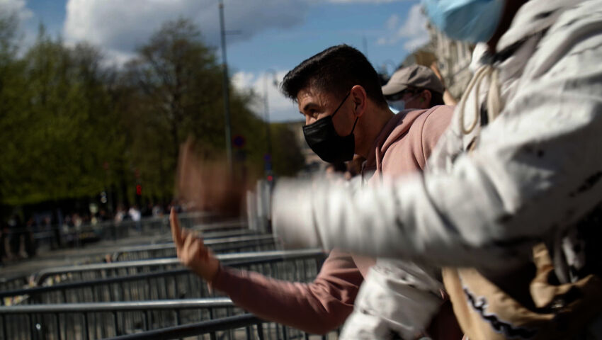 Pojat vastaan maailma (12)