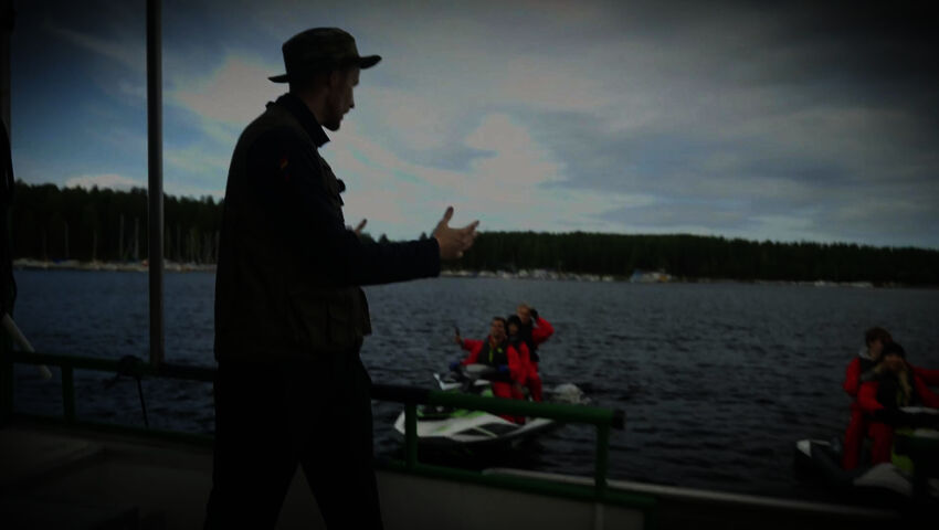 Roni Back: Suomen Suurinta Piilosta (S)