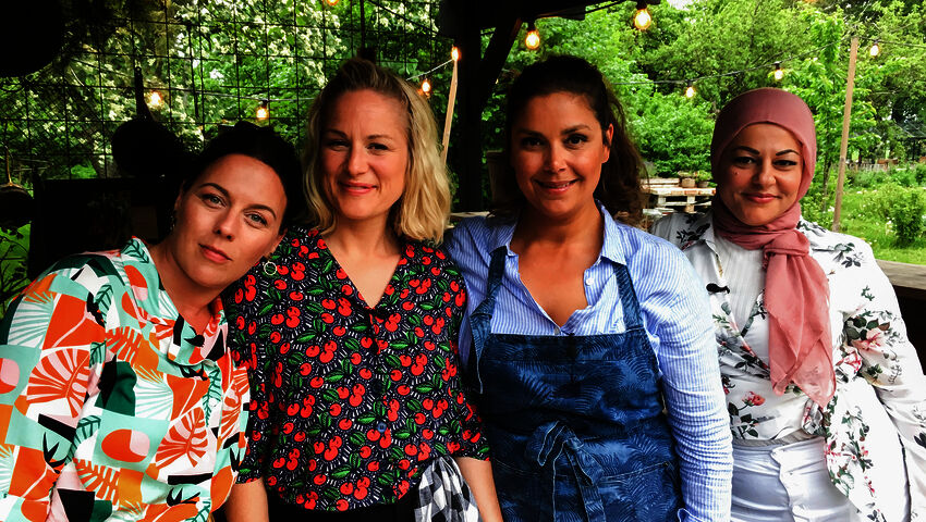 Timjamia, kukkoa ja torttuja