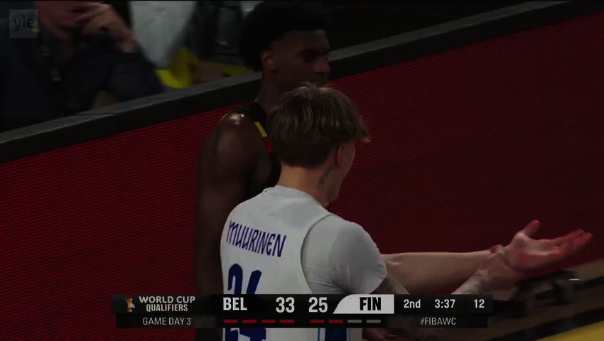 Miikka Muurinen aggressiivisena Belgiaa vastaan
