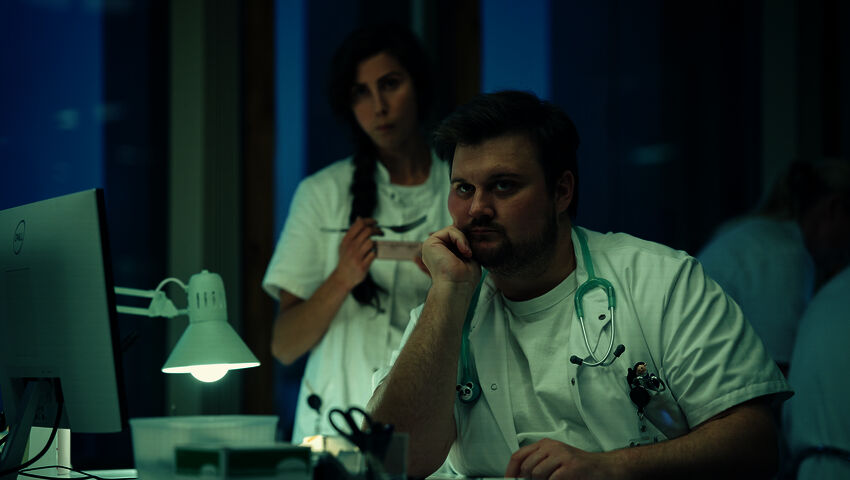 Ihmeiden äärellä (12)