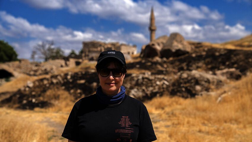 Sue Perkins: Pariisista Istanbuliin