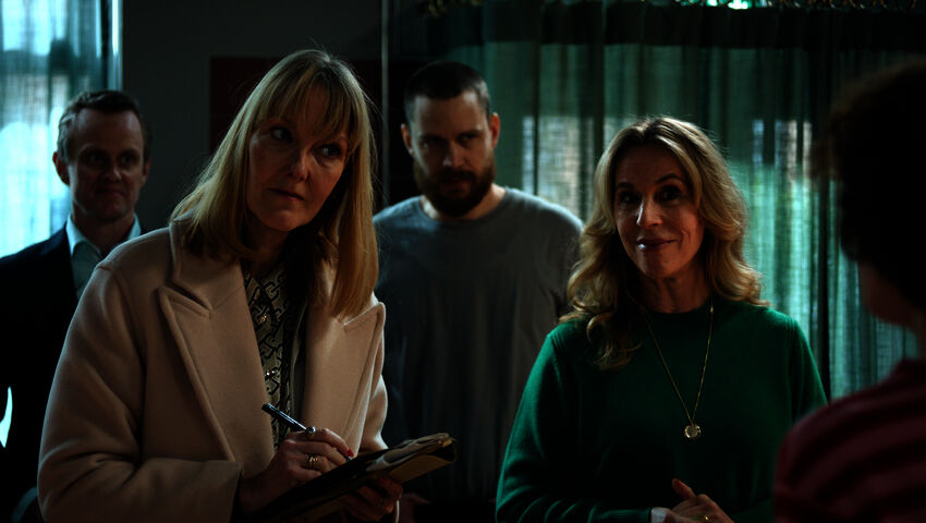 Jokaisen miehen takana (12)