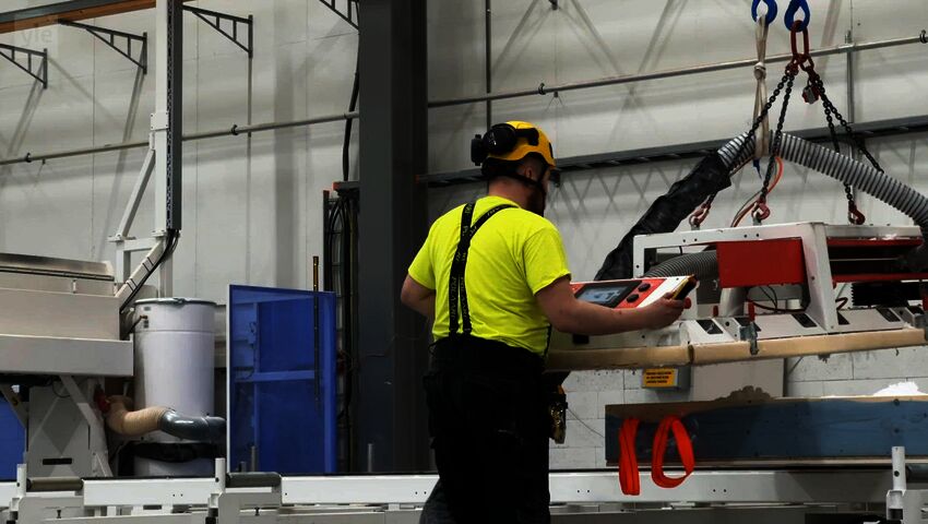 Konkurssitehdas sai uuden elämän: Onwood tekee luksusmökkejä ja huoltoasemia Jokioisilla