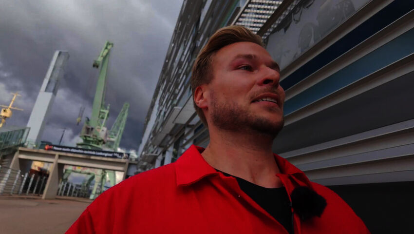 Roni Back: Suomen Suurinta Piilosta (S)