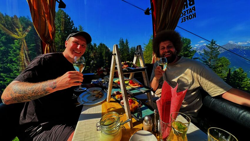 Vikin ja Köpin matkailuohjelma (S)