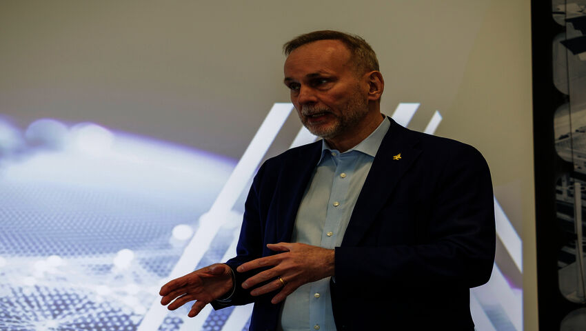 Patria aloittaa F-35 eturunkojen kokoamisen Jämsän Hallissa