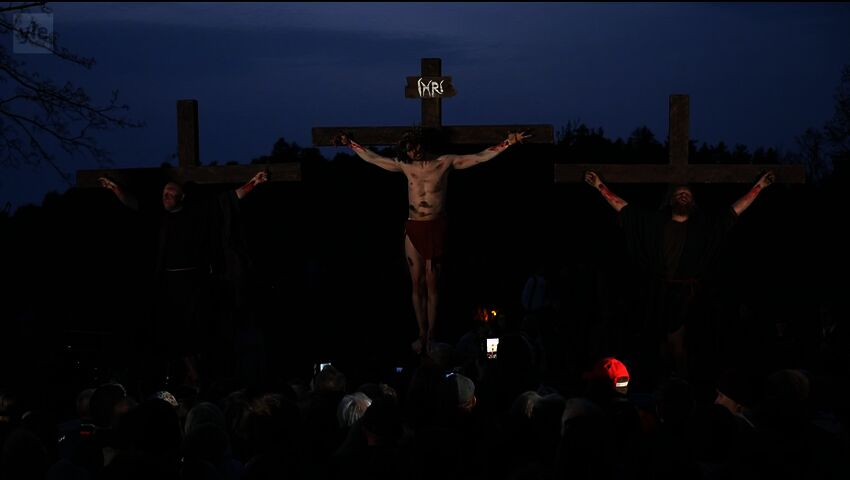 Via Crucis -pääsiäisvaellus Porvoossa