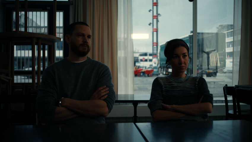 Jokaisen miehen takana (12)