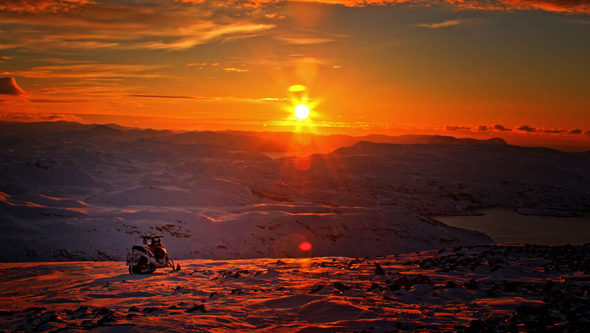 Tiettömän taipaleen takana