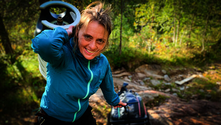 Tiettömän taipaleen takana