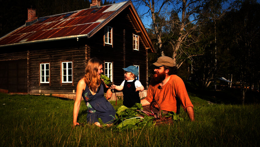 Tiettömän taipaleen takana
