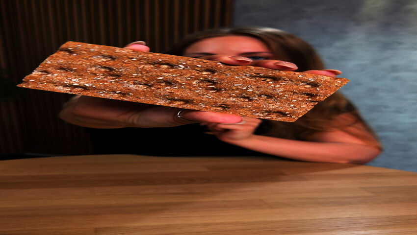 Vilken sida av snäckebrödet ska smöret på?