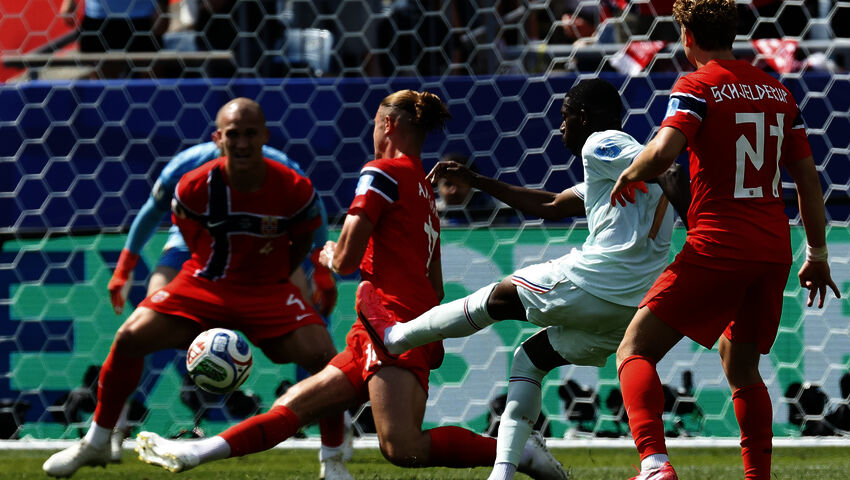 FIFA jalkapallon MM: kooste päivän otteluista