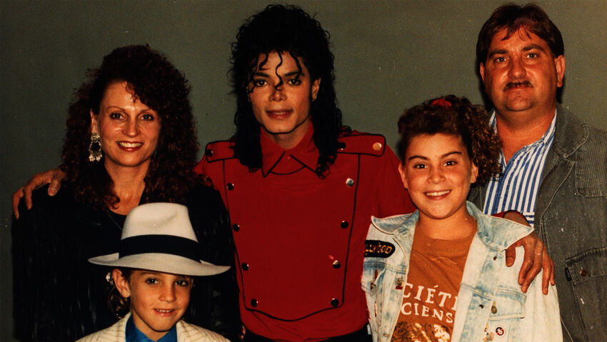 Leaving Neverland (12)