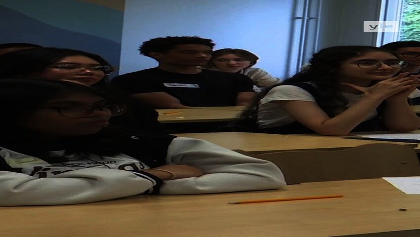 English-language upper secondary curriculum