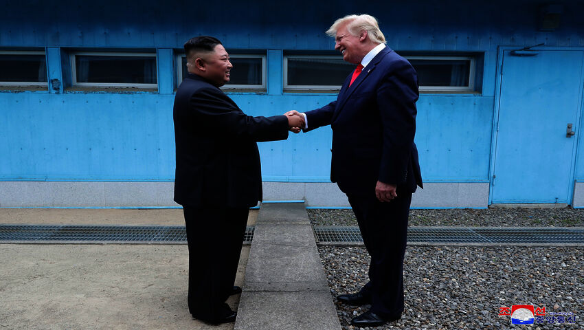 Kim Jong-un ja Donald Trump tapasivat Panmunjomissa 2019