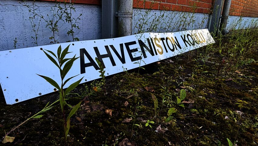 Ahveniston historiallinen koulu häviää, tilalle uutta asumista ja supermarketti