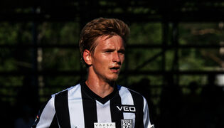 Simon Lindholm vie VPS:n johtoon