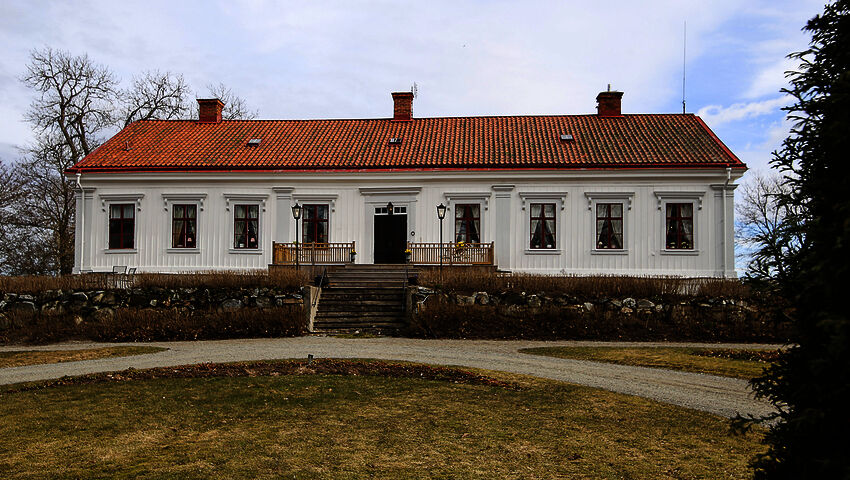 Talot huokuvat historiaa