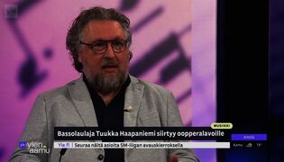 Bassolaulaja Tuukka Haapaniemi